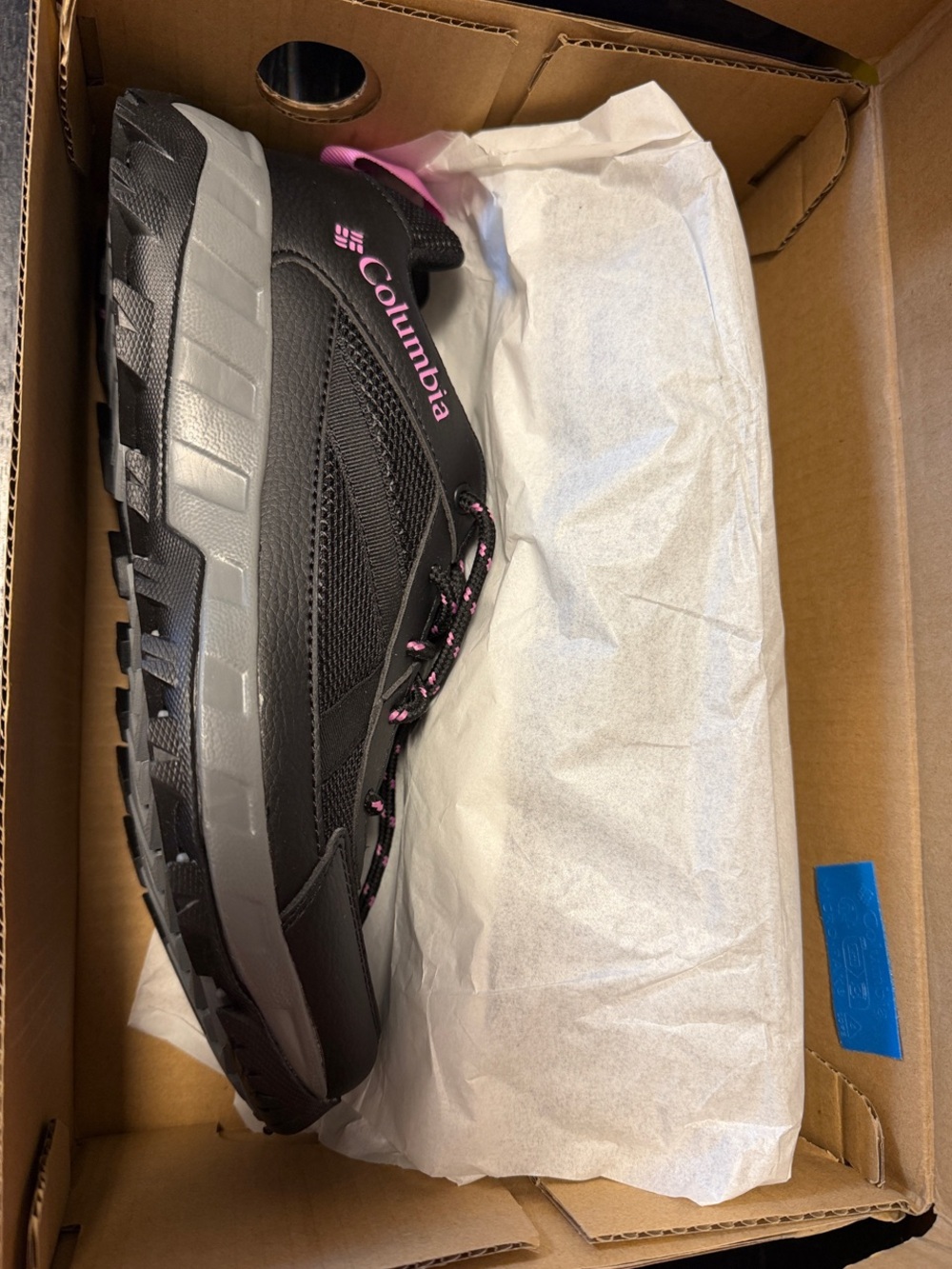 Size 9 Columbia Cedar Coast Low Women's Casual Sneakers
